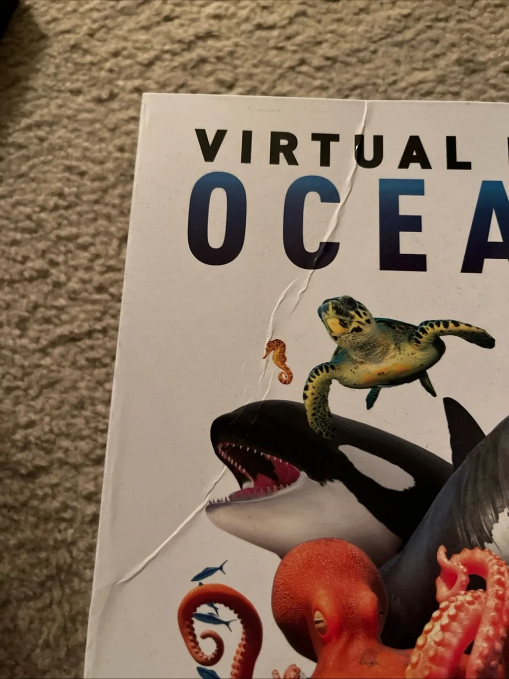 Virtual Reality Oceans! Gift Box - Illustrated Interactive VR Book and STEM